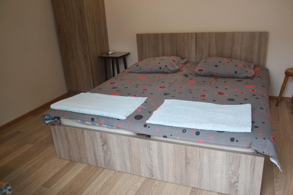 Guest House Romanadze Kobuleti Exterior photo