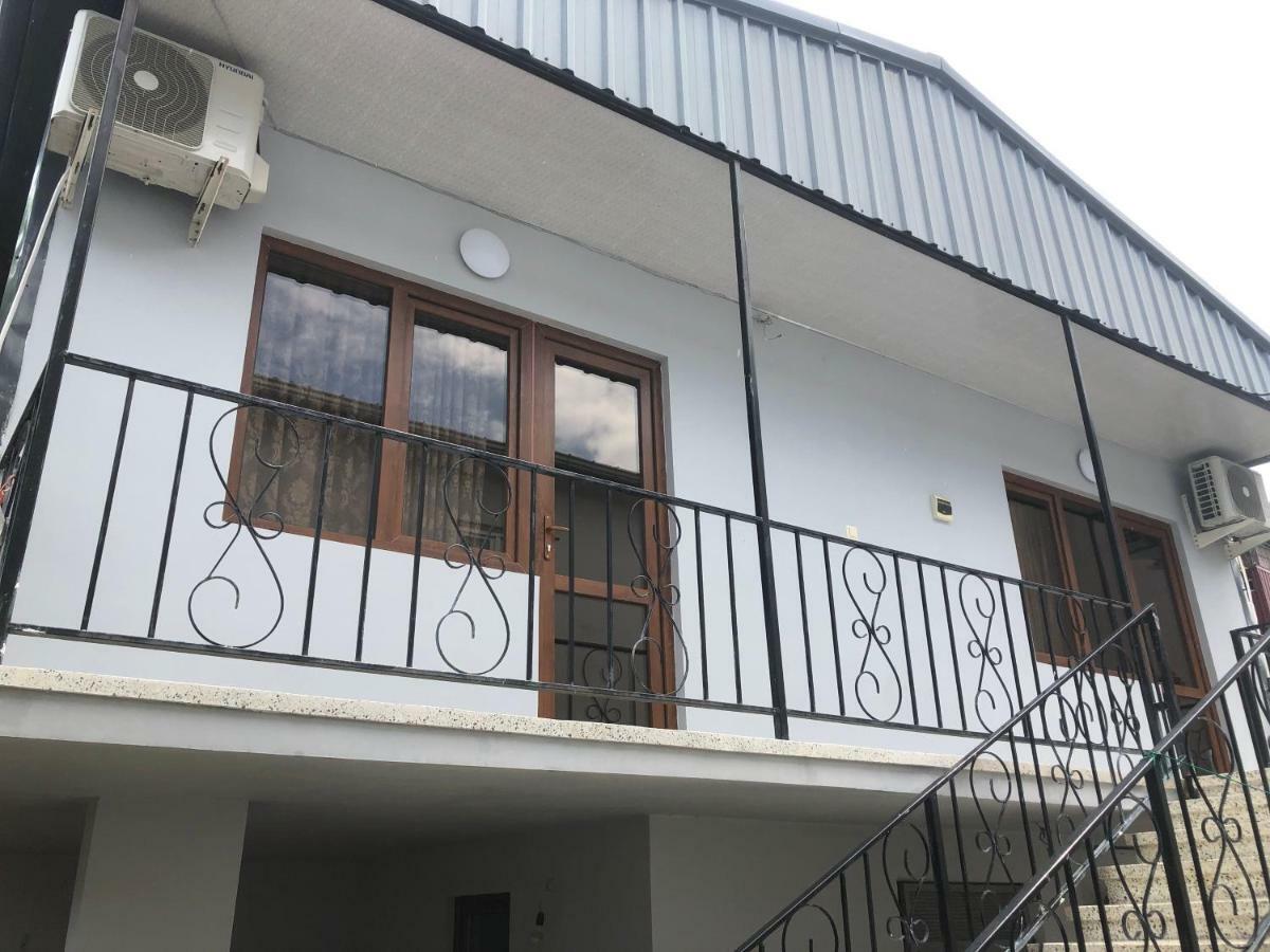 Guest House Romanadze Kobuleti Exterior photo