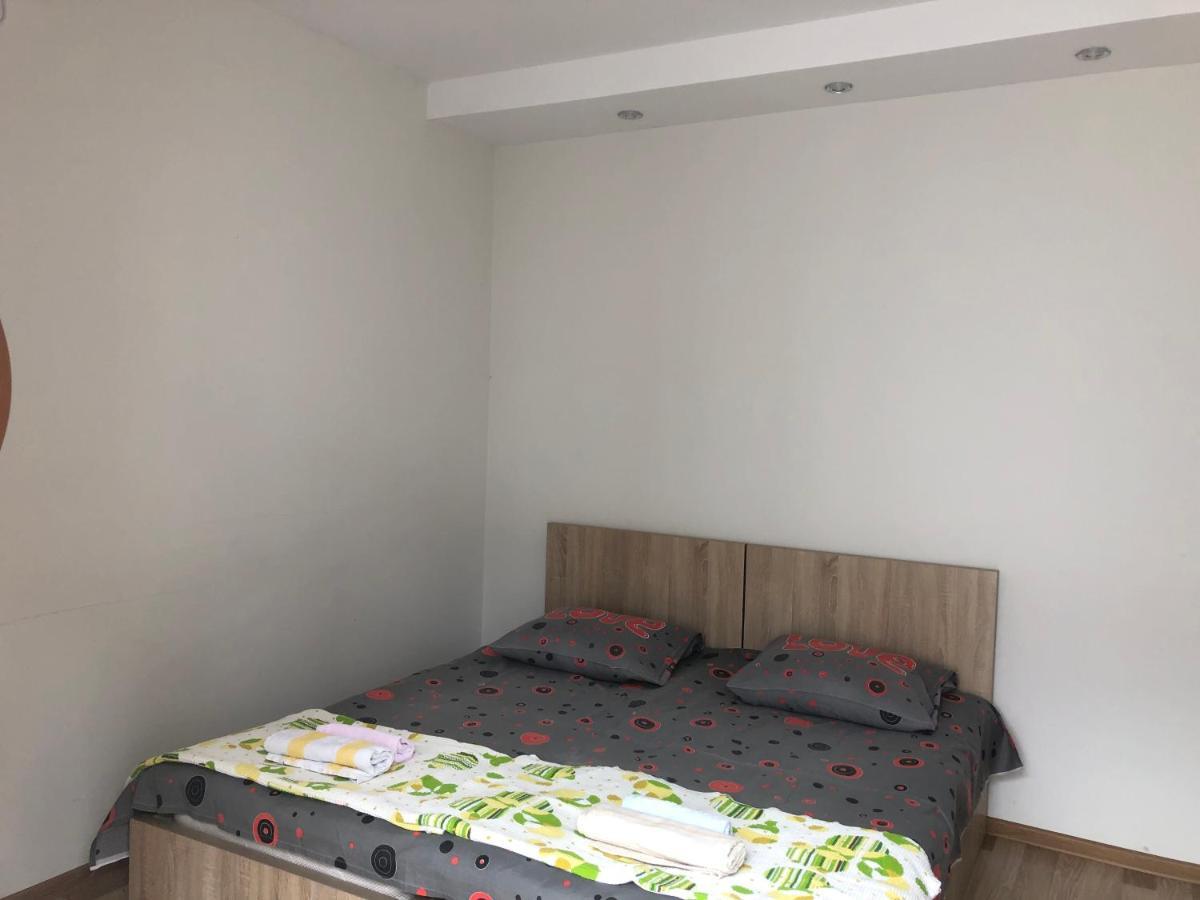 Guest House Romanadze Kobuleti Exterior photo
